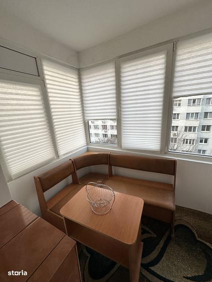 Apartament cu 3 camere decomandat, mobilat în Titan