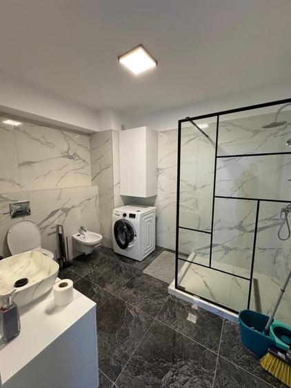 Apartament cu 2 camere decomandat în Cristian