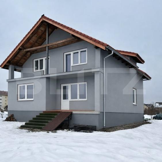 Casă individuală cu 9 camere cu Teren 1005 Mp în Ampoi 3
