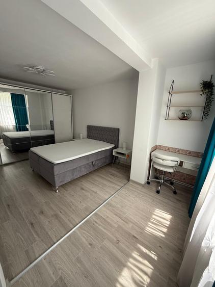 Apartament cu 3 camere decomandat în Prelungirea Ghencea
