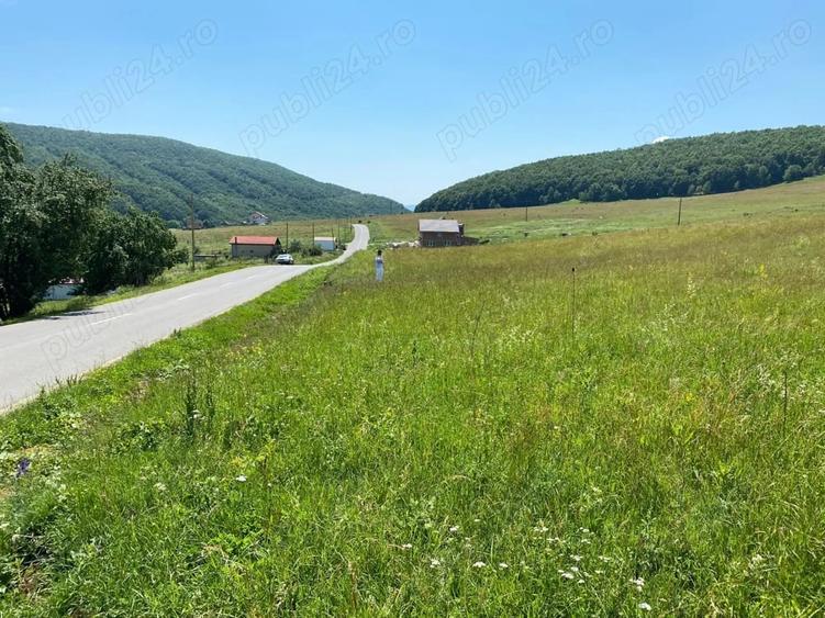 Teren de 1100 mp, în Sălicea