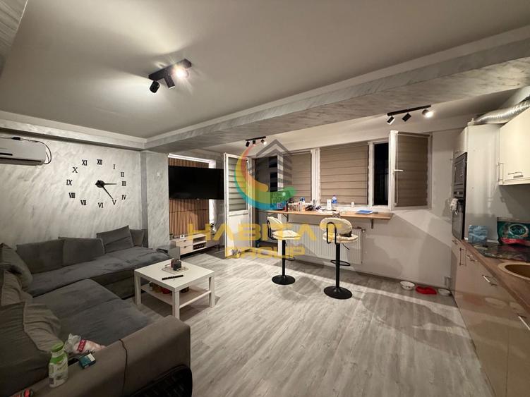 Apartament cu 3 camere decomandat, mobilat în Sud