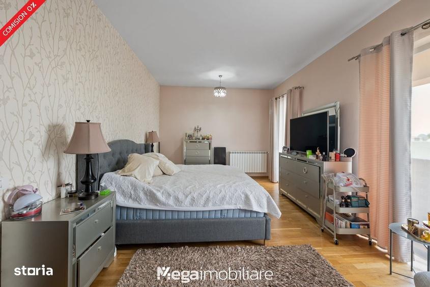 Casă cu 4 camere în Palazu Mare