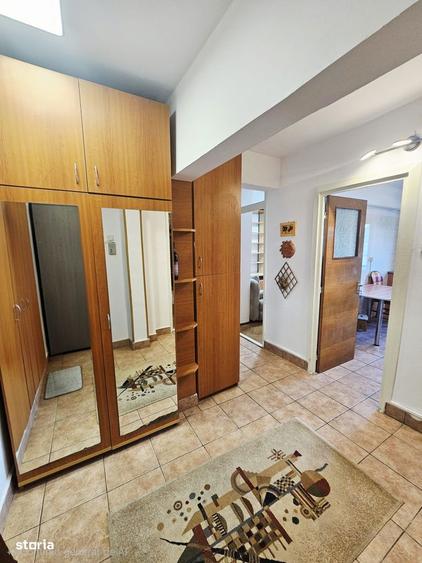 Apartament cu 2 camere decomandat, mobilat în Ultracentral