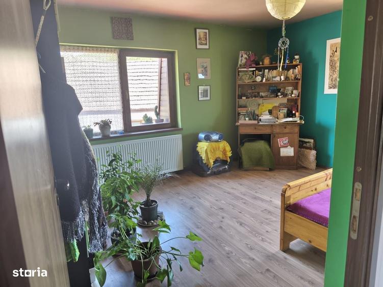 Casă cu 3 camere în Ernei