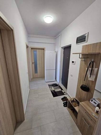 Apartament cu 2 camere decomandat, mobilat în Berceni