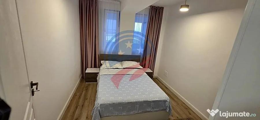 Apartament cu 3 camere semidecomandat în Central