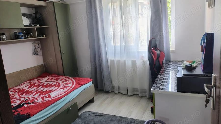 Apartament cu 3 camere decomandat în Central