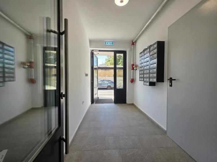 Apartament cu 2 camere semidecomandat în Militari