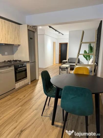 Apartament cu 2 camere decomandat în Calea Turzii