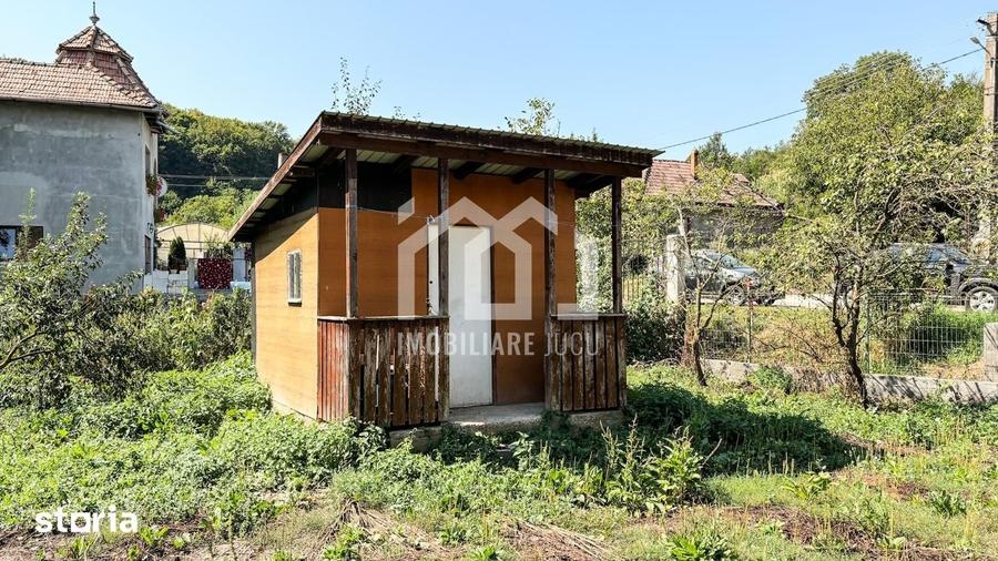 Casă cu 2 camere cu Teren 1280 Mp în Jucu
