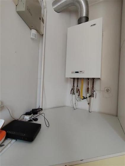 Duplex cu 6 camere cu Canalizare în 1 Decembrie 1918