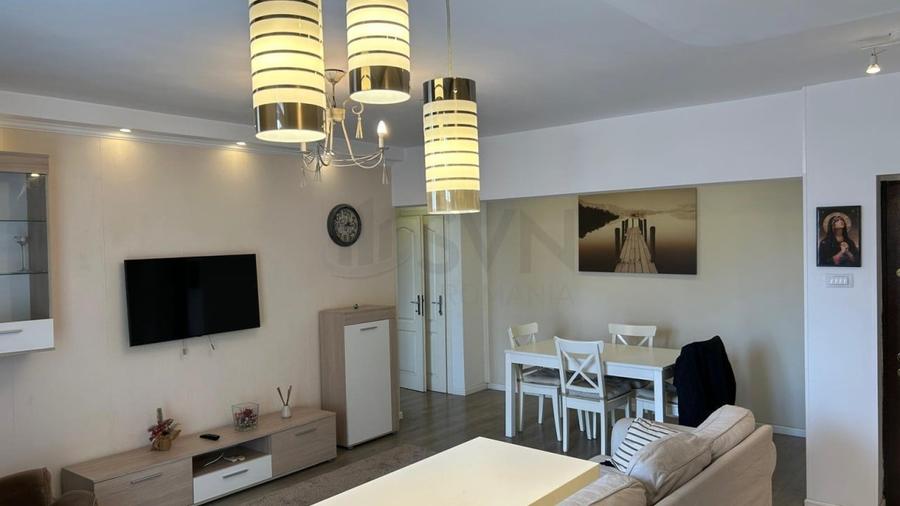 Apartament cu 2 camere semidecomandat, mobilat în P-ța Universității