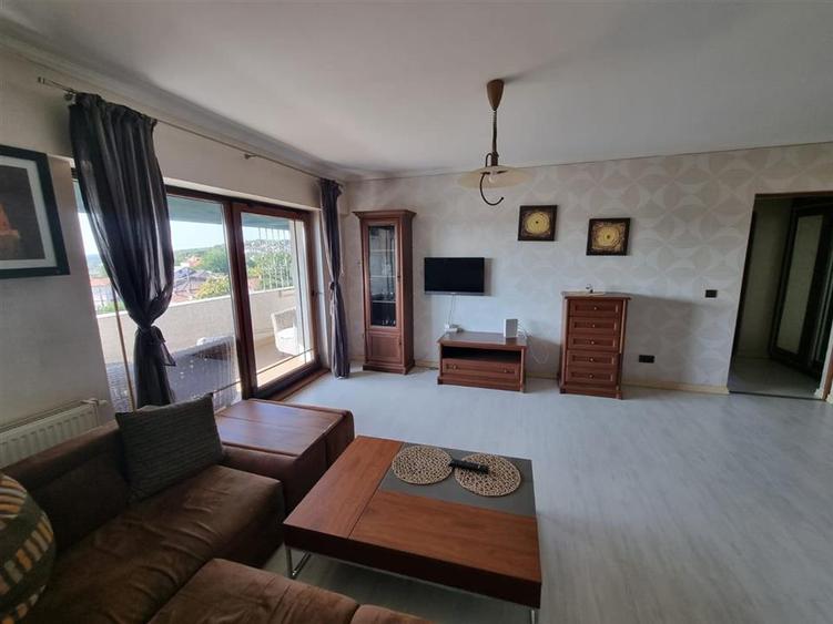 Apartament cu 2 camere decomandat în Tătărași