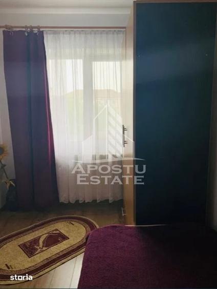 Apartament cu 3 camere semidecomandat, mobilat în Lipovei