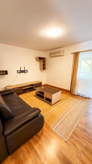 Casă cu 3 camere cu Teren 500 Mp în Central