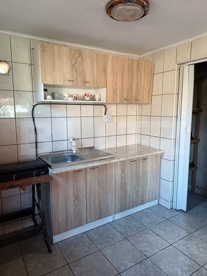 Casă cu 4 camere cu Canalizare în Lipănești