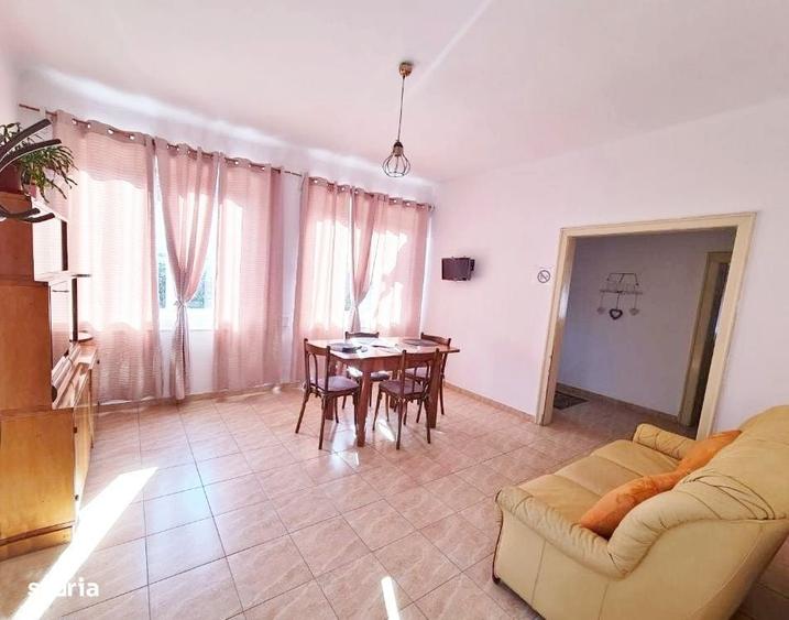 Casă cu 3 camere în Central