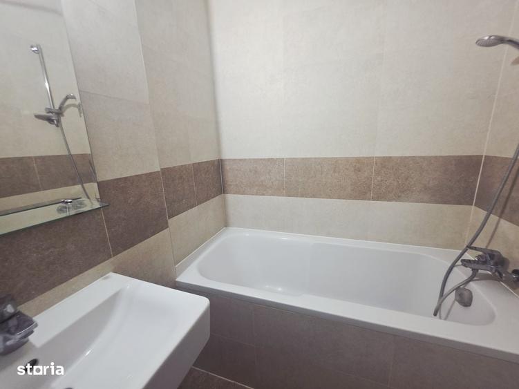 Inchiriez studio complex Kasper Coresi cu boxa si parcare - 10