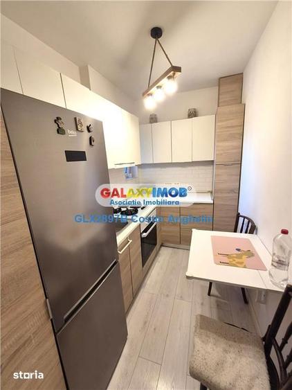 Apartament cu 2 camere semidecomandat, mobilat în Romană