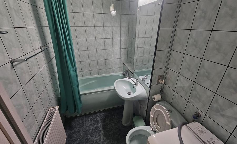 Apartament cu 2 camere decomandat în Ultracentral