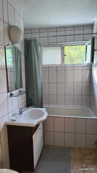 Apartament cu 2 camere semidecomandat, mobilat în Podul de Piatră