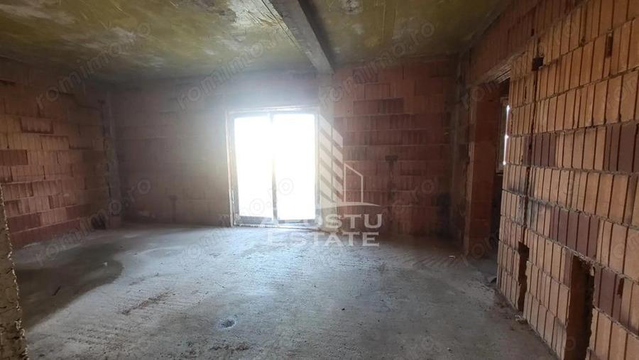 Casă cu 4 camere cu Teren 350 Mp în Giarmata