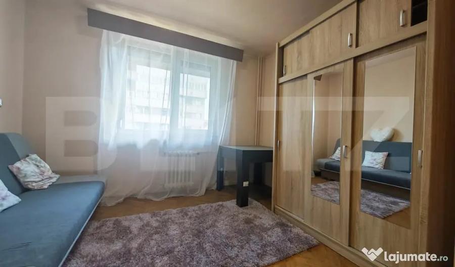 Apartament cu 3 camere decomandat în Central