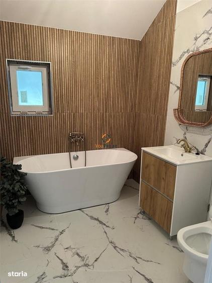 Casă cu 4 camere în Remetea Mare