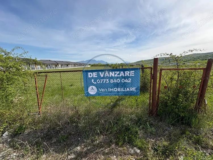 Teren de 5000 mp, în Unirea