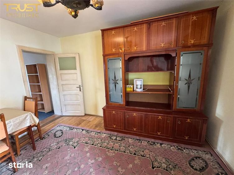 Casă cu 8 camere cu Teren 276 Mp în Zorilor
