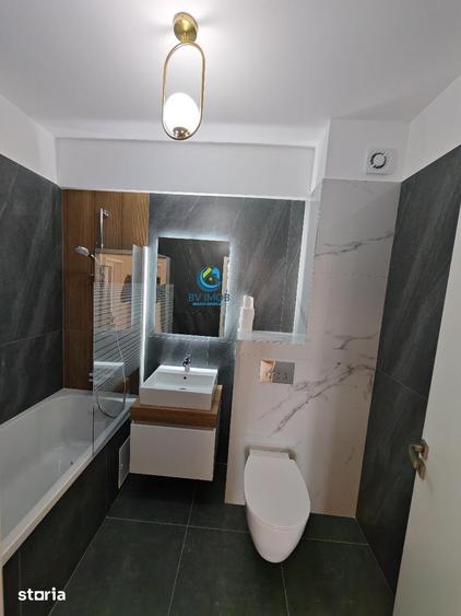 Apartament cu 3 camere, mobilat în Tractorul