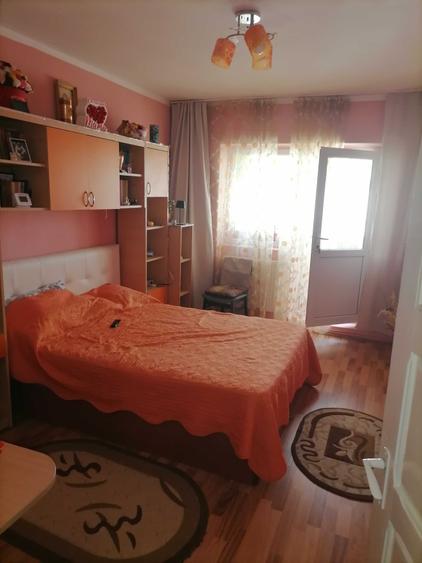 Apartament de vanzare - 3