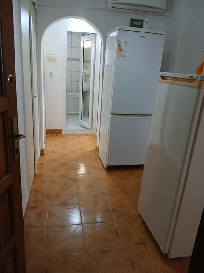 Apartament cu 2 camere decomandat în Siderurgiștilor