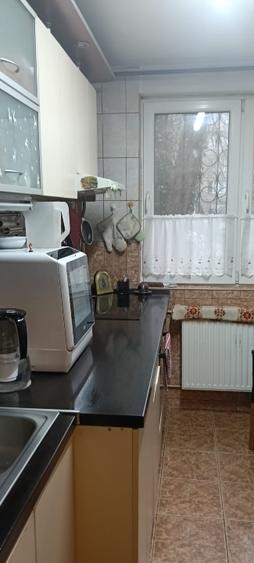 Apartament cu 3 camere semidecomandat în Titan