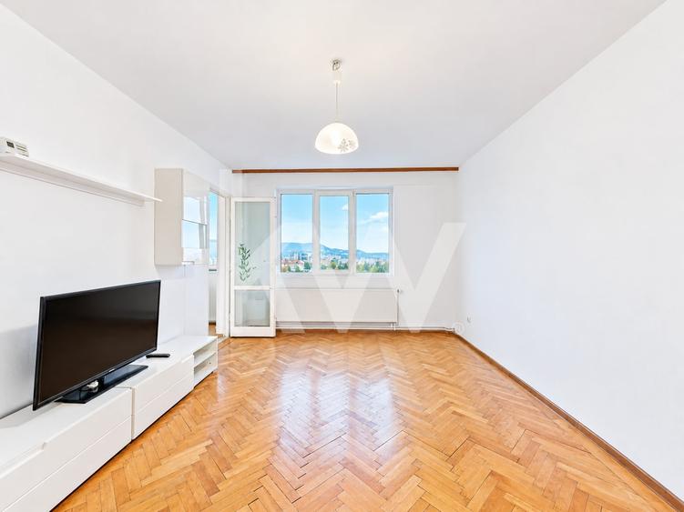 Apartament cu 3 camere circular, mobilat în Centrul Civic