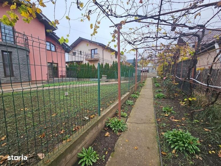 Casă cu 4 camere cu Teren 300 Mp în Valea Lupului