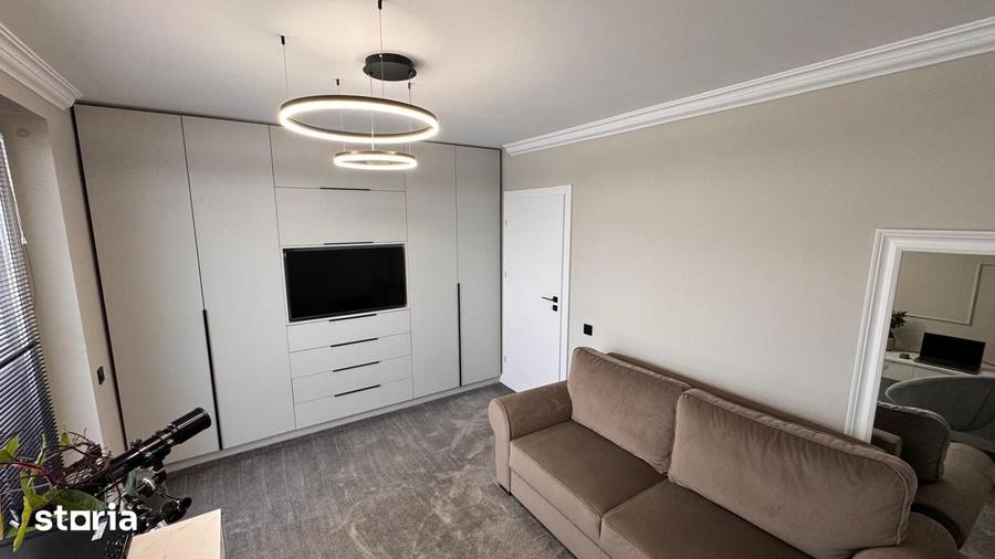 Apartament cu 3 camere în Florești