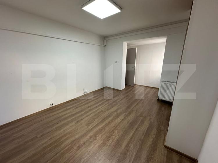 Spațiu comercial, de 25 mp, în Cetate
