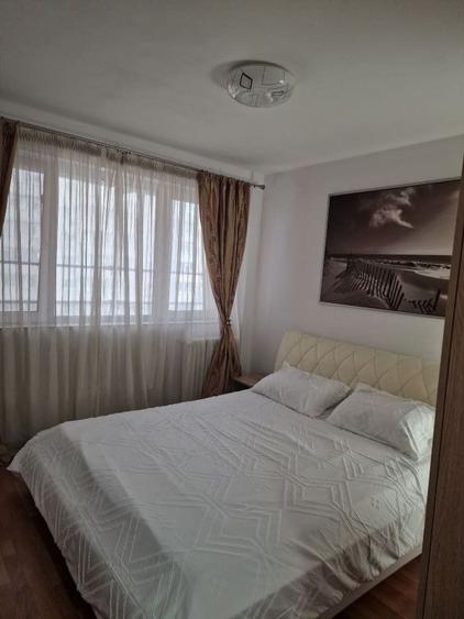 Apartament cu 2 camere semidecomandat, mobilat în Ștefan cel Mare