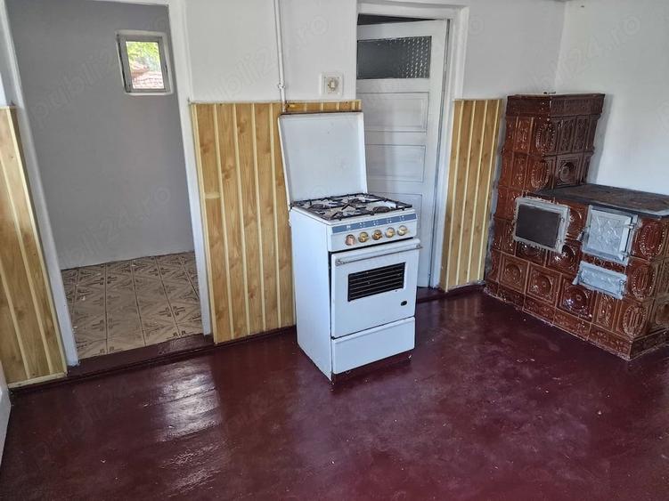 Casă cu 3 camere cu Teren 782 Mp în Suplacu de Barcău