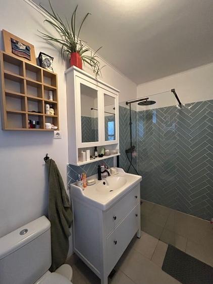 Casă individuală cu 5 camere cu Canalizare în Nord-Vest