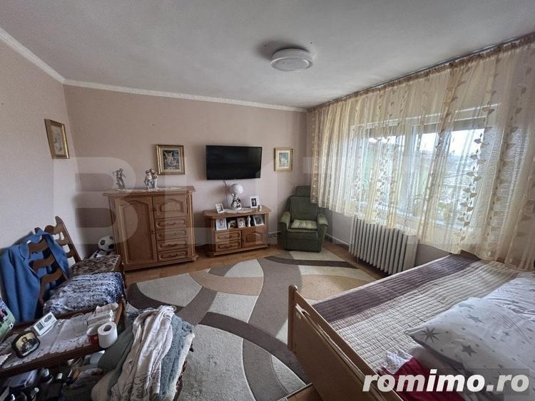 Casă cu 4 camere cu Teren 250 Mp în Rogerius