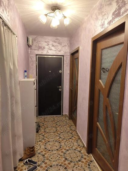 Apartament cu 3 camere decomandat în Vest