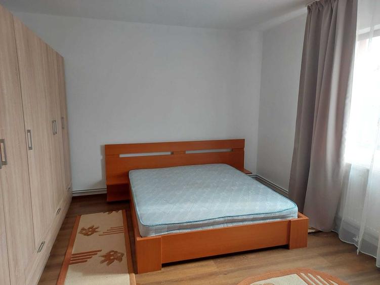 Apartament cu 2 camere decomandat în Buziașului