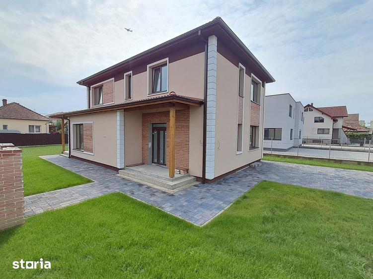 Casă cu 5 camere cu Teren 601 Mp în Apahida
