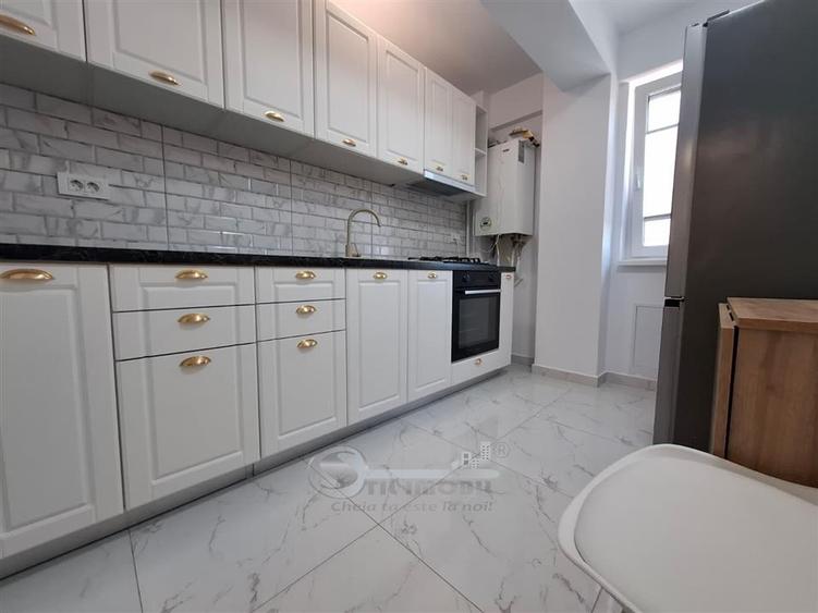 Apartament cu 2 camere semidecomandat, mobilat în Cug