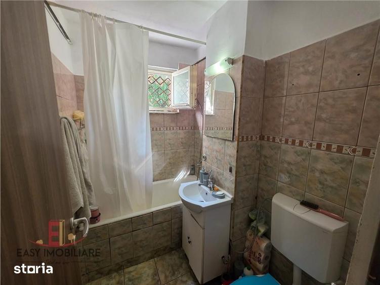 Apartament cu 3 camere decomandat în Dâmbu Pietros