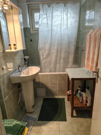 Apartament cu 2 camere nedecomandat în Central