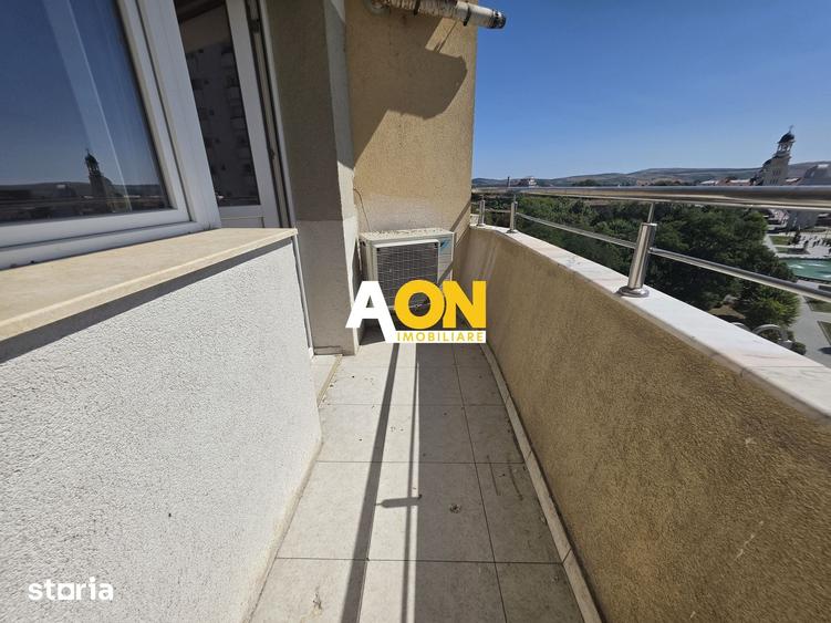 Apartament cu 4 camere în Cetate